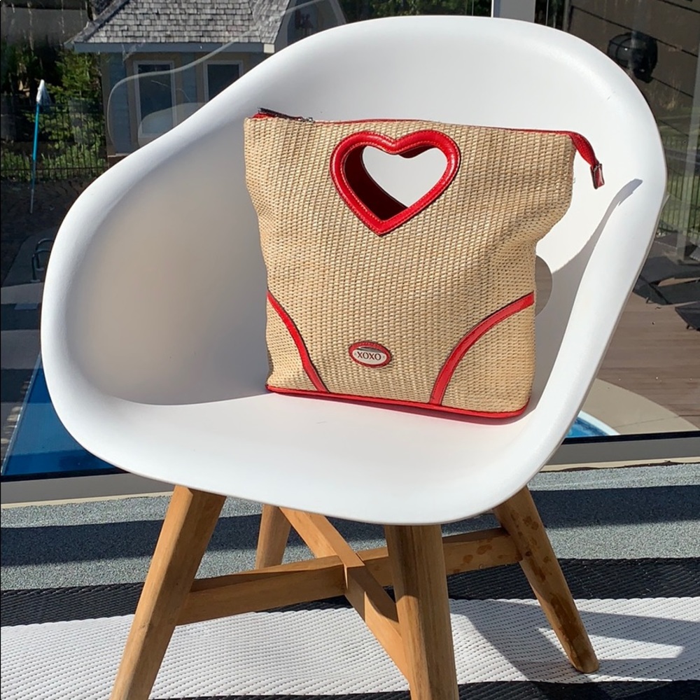 XOXO Corazon Red Straw Beach Bag💋